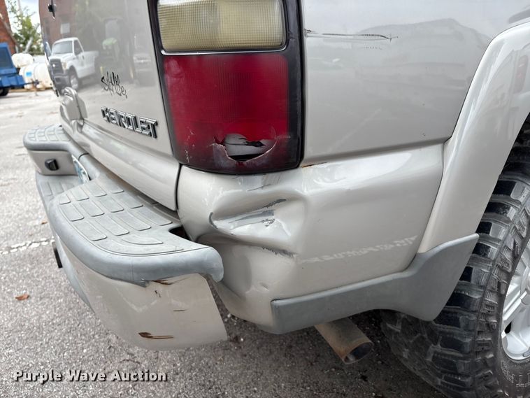 image for item EG8628 2005 Chevrolet Tahoe SUV