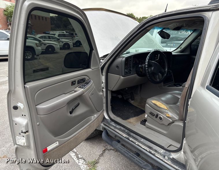 image for item EG8628 2005 Chevrolet Tahoe SUV