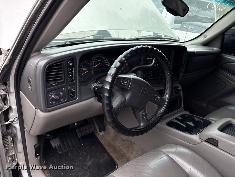 image for item EG8628 2005 Chevrolet Tahoe SUV