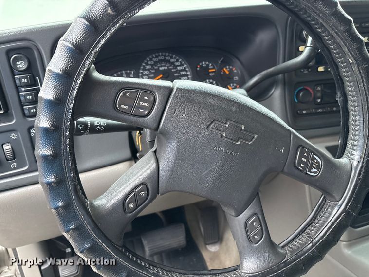 image for item EG8628 2005 Chevrolet Tahoe SUV