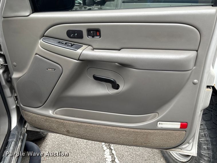 image for item EG8628 2005 Chevrolet Tahoe SUV