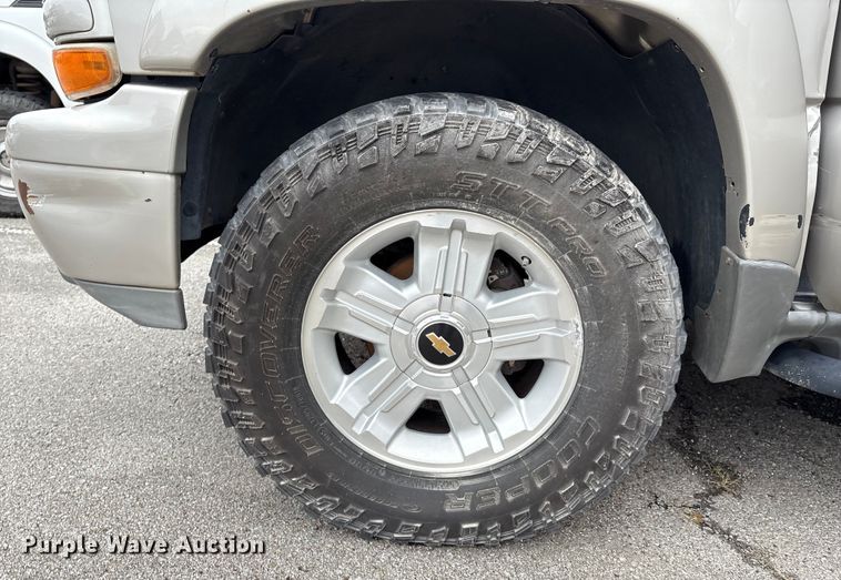 image for item EG8628 2005 Chevrolet Tahoe SUV