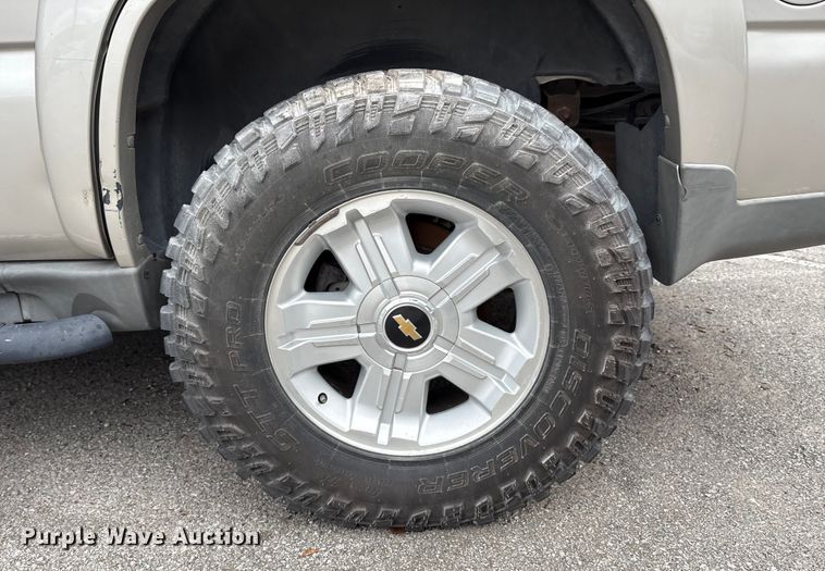 image for item EG8628 2005 Chevrolet Tahoe SUV