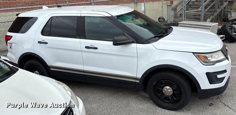 image for item EG8629 2016 Ford Explorer Police SUV