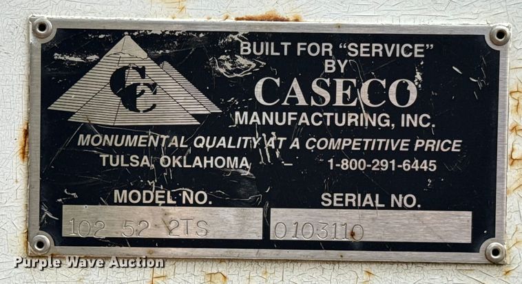 image for item EG8632 2001 International 4900  utility / service truck