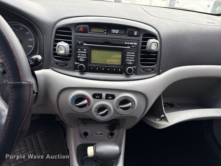 image for item EG8634 2010 Hyundai Accent 