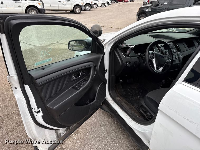 image for item EG8637 2014 Ford Taurus Police 