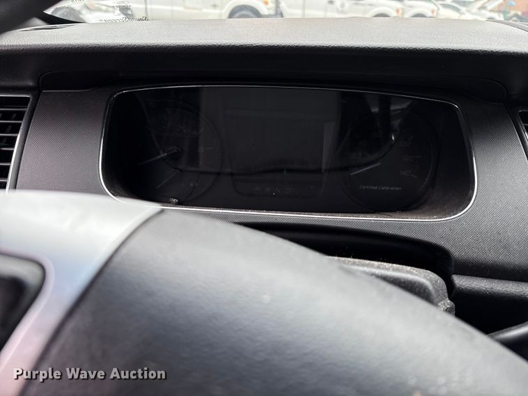 image for item EG8637 2014 Ford Taurus Police 
