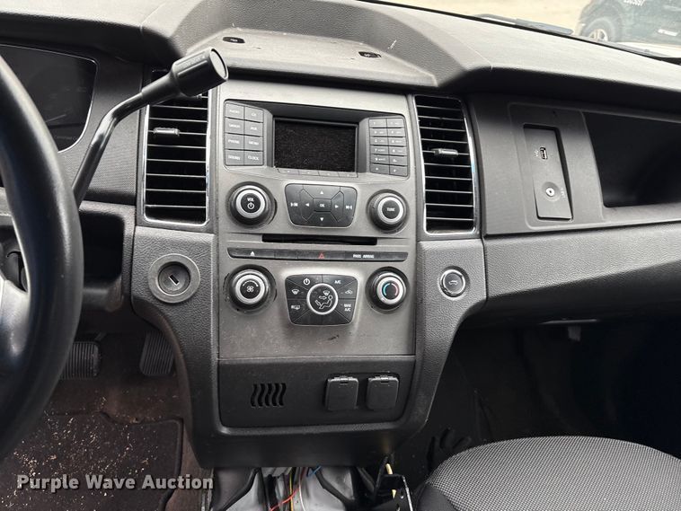 image for item EG8637 2014 Ford Taurus Police 