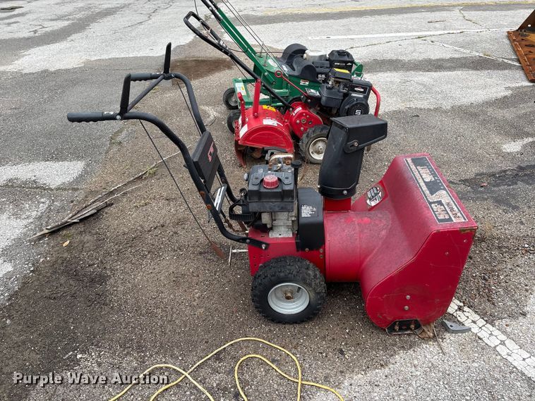 image for item EG8641 Spirit snowblower