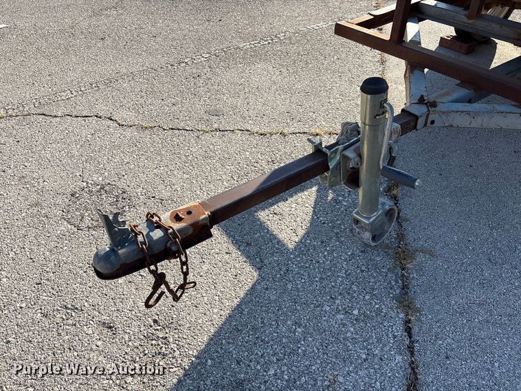 image for item EG8642 Billy Goat leaf box vacuum