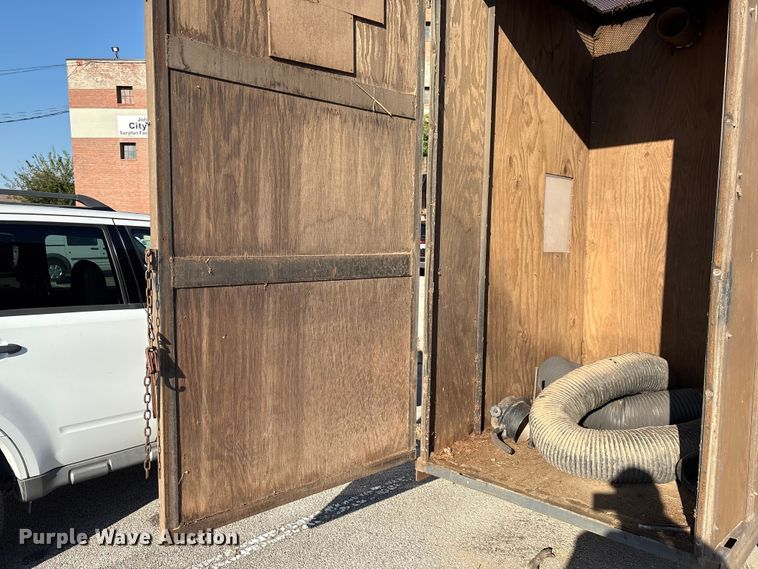 image for item EG8642 Billy Goat leaf box vacuum