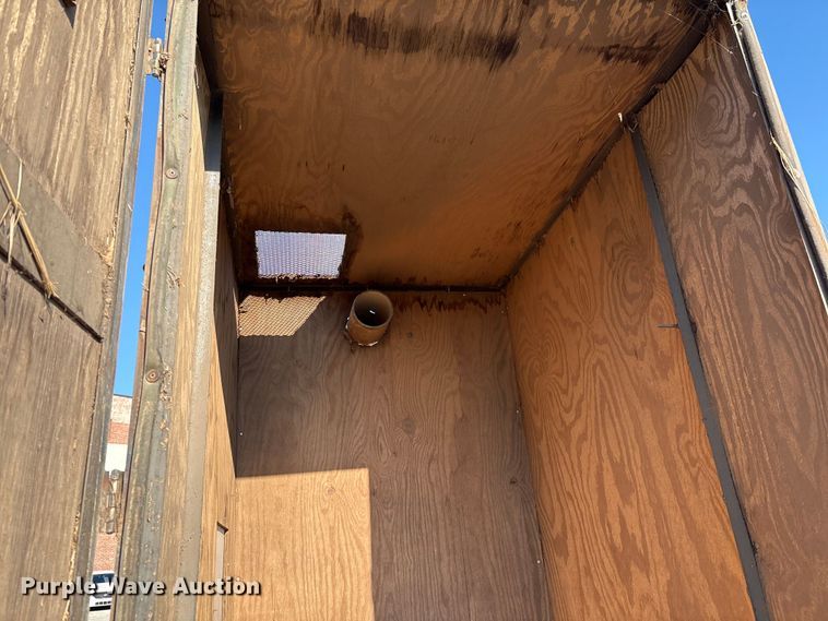 image for item EG8642 Billy Goat leaf box vacuum