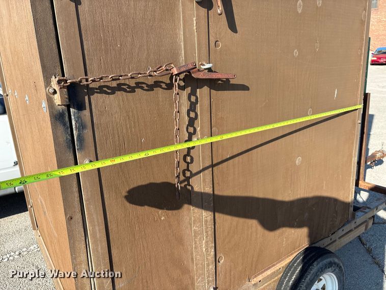 image for item EG8642 Billy Goat leaf box vacuum