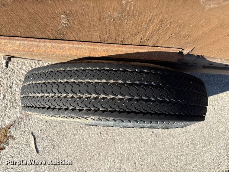 image for item EG8642 Billy Goat leaf box vacuum