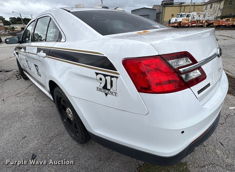 image for item EG8643 2014 Ford Taurus Police 