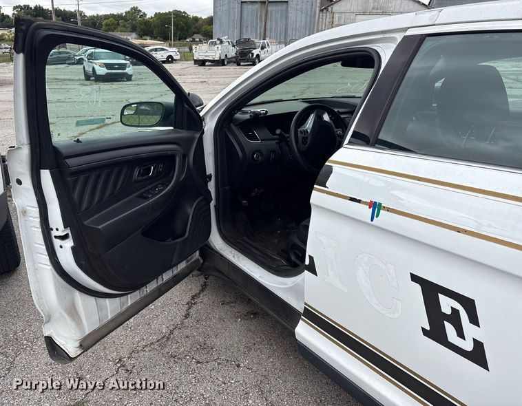 image for item EG8643 2014 Ford Taurus Police 