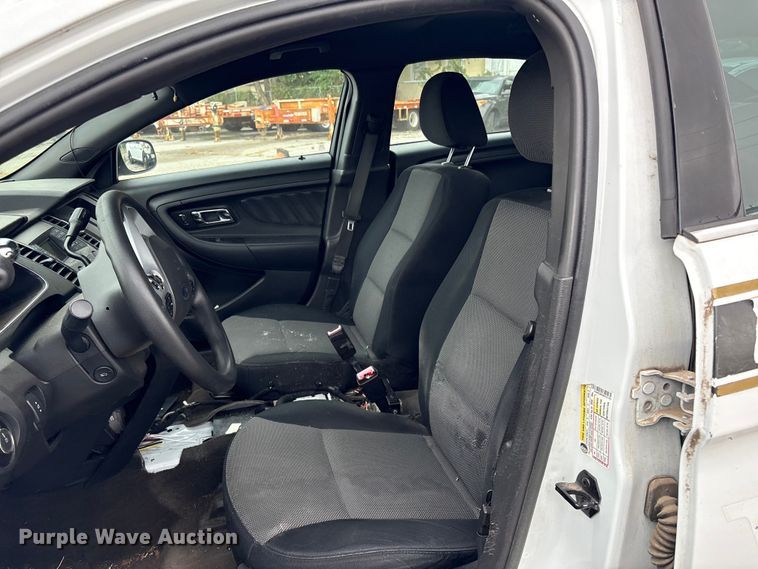 image for item EG8643 2014 Ford Taurus Police 
