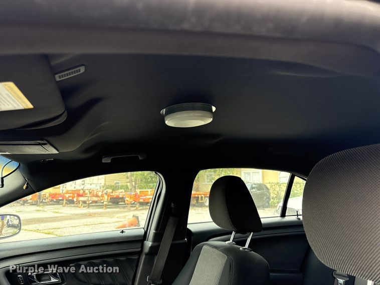 image for item EG8643 2014 Ford Taurus Police 