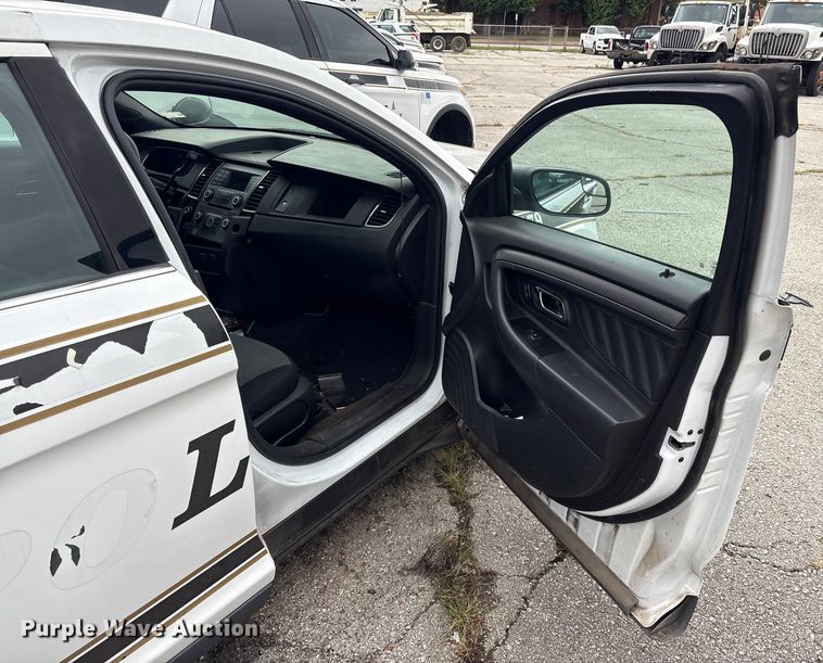 image for item EG8643 2014 Ford Taurus Police 