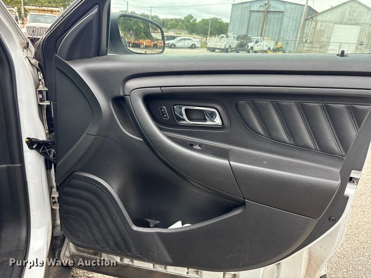 image for item EG8643 2014 Ford Taurus Police 