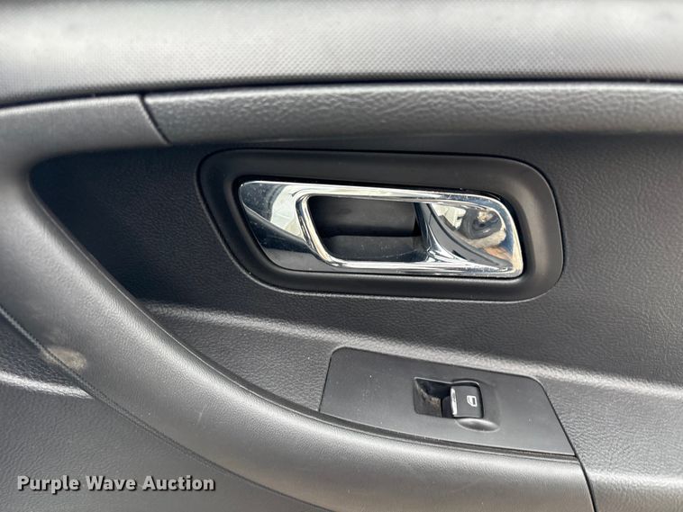 image for item EG8643 2014 Ford Taurus Police 