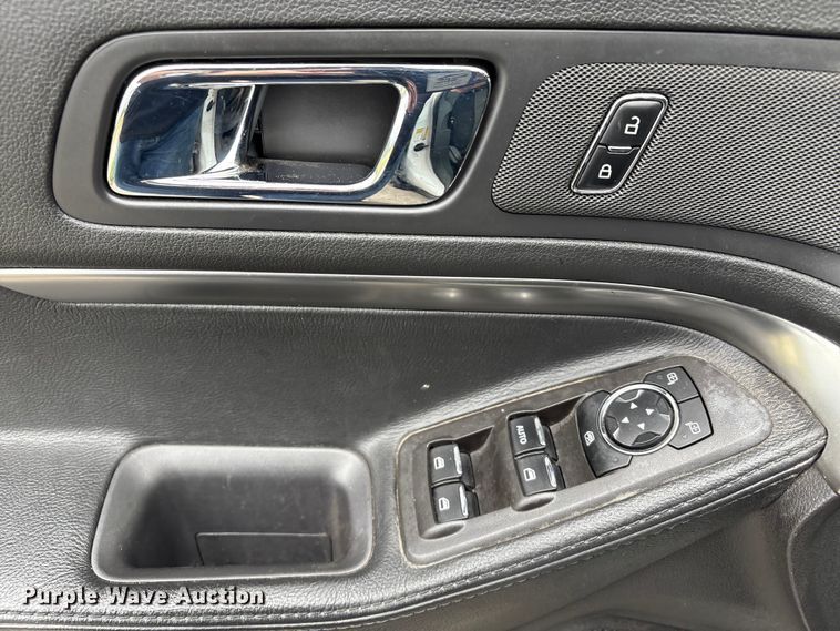 image for item EG8645 2013 Ford Explorer Police SUV