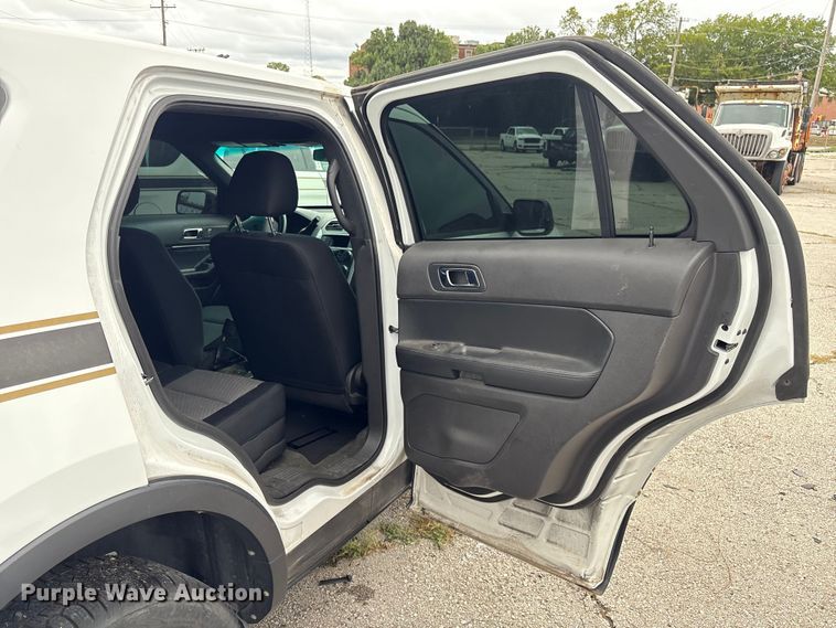 image for item EG8645 2013 Ford Explorer Police SUV