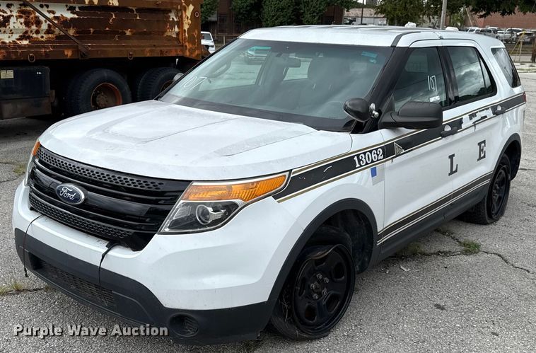 image for item EG8647 2013 Ford Explorer Police SUV