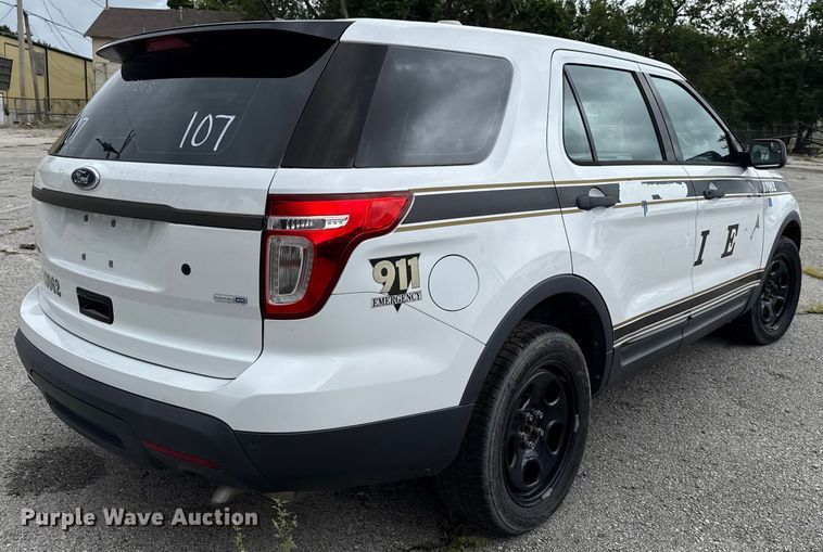 image for item EG8647 2013 Ford Explorer Police SUV