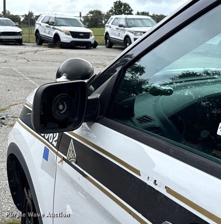 image for item EG8647 2013 Ford Explorer Police SUV