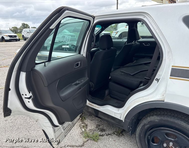 image for item EG8647 2013 Ford Explorer Police SUV