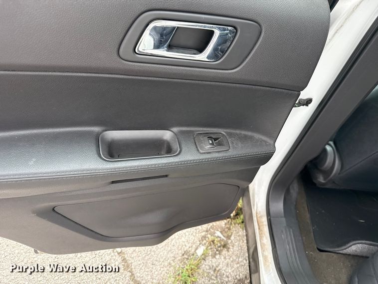 image for item EG8647 2013 Ford Explorer Police SUV