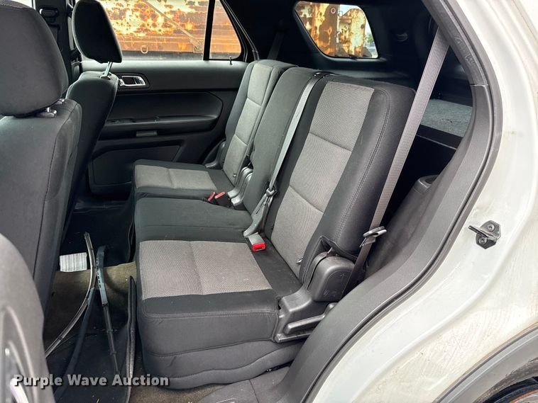 image for item EG8647 2013 Ford Explorer Police SUV