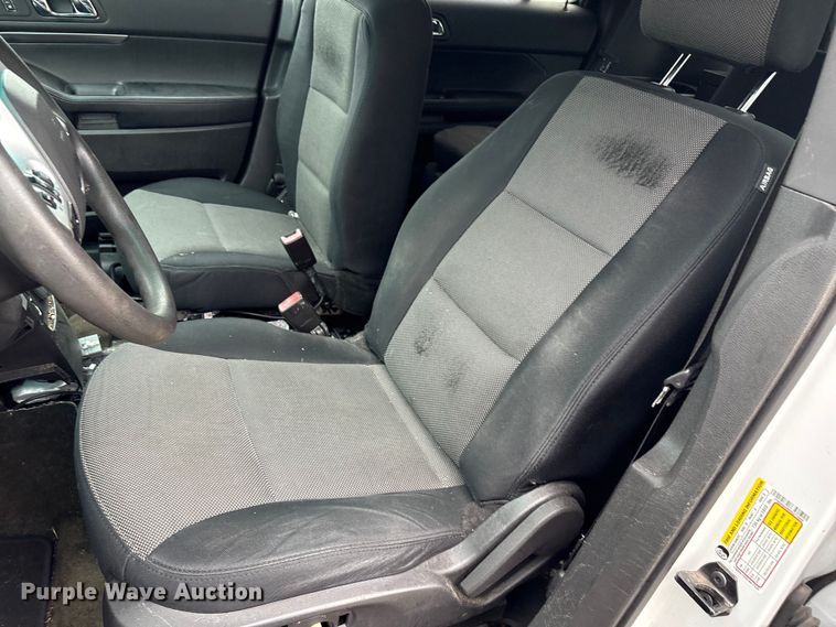 image for item EG8648 2013 Ford Explorer Police SUV