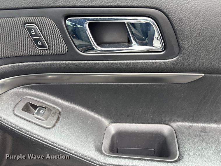 image for item EG8648 2013 Ford Explorer Police SUV