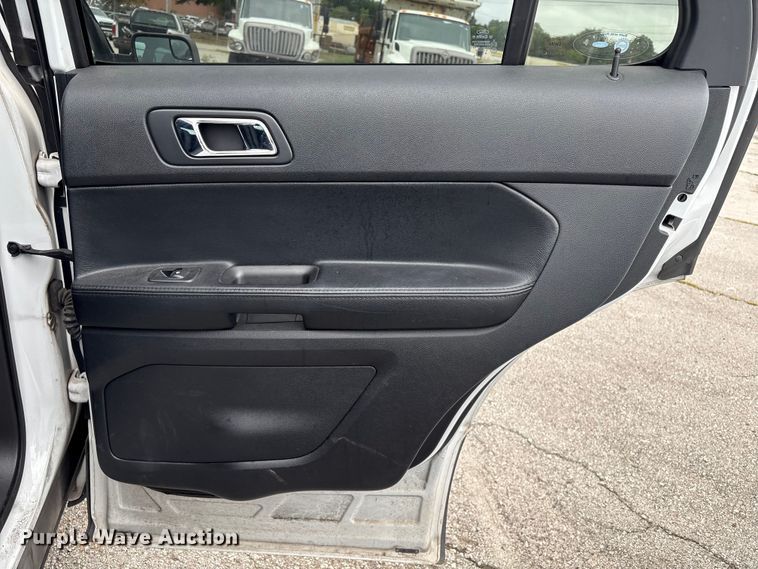 image for item EG8648 2013 Ford Explorer Police SUV