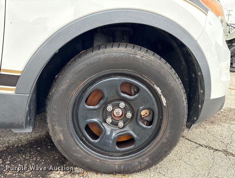 image for item EG8648 2013 Ford Explorer Police SUV