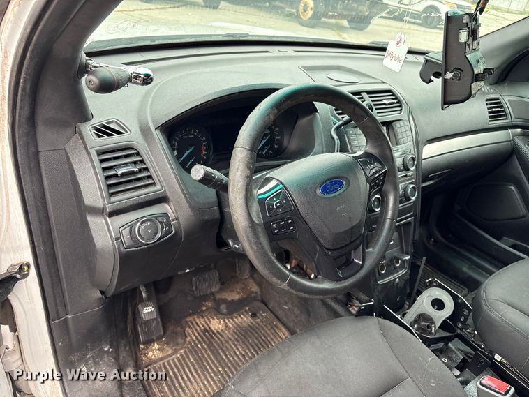 image for item EG8649 2016 Ford Explorer Police SUV