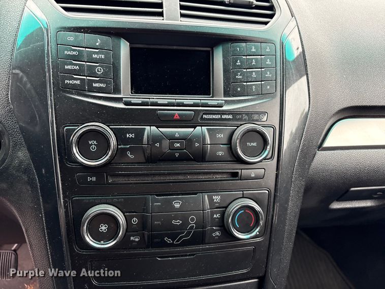 image for item EG8649 2016 Ford Explorer Police SUV