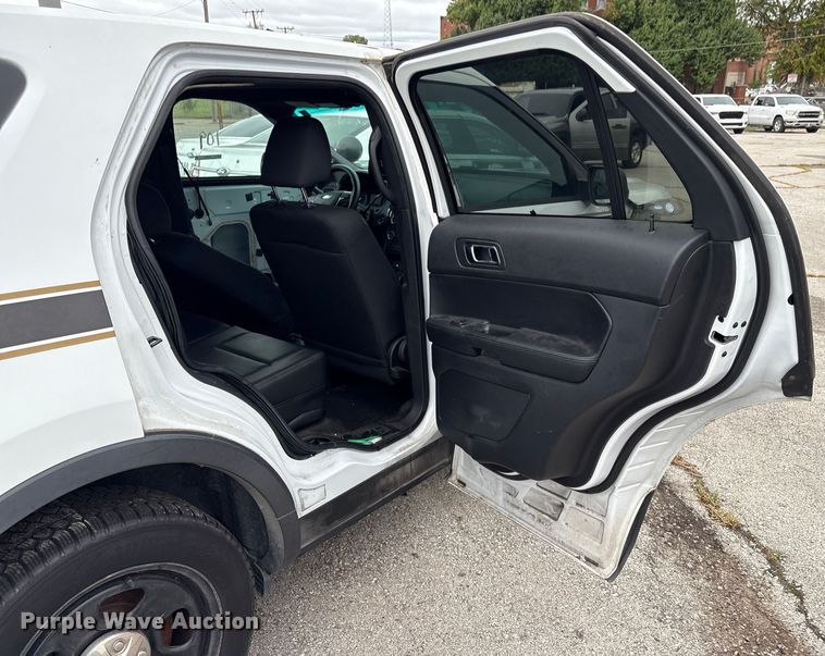 image for item EG8649 2016 Ford Explorer Police SUV