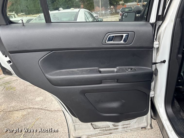 image for item EG8649 2016 Ford Explorer Police SUV