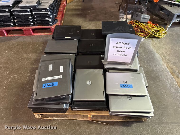 image for item EG8656 (65) dell laptops