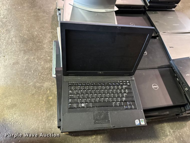 image for item EG8656 (65) dell laptops