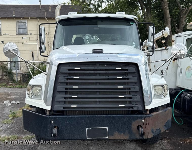 CAMIóN 2013 FREIGHTLINER