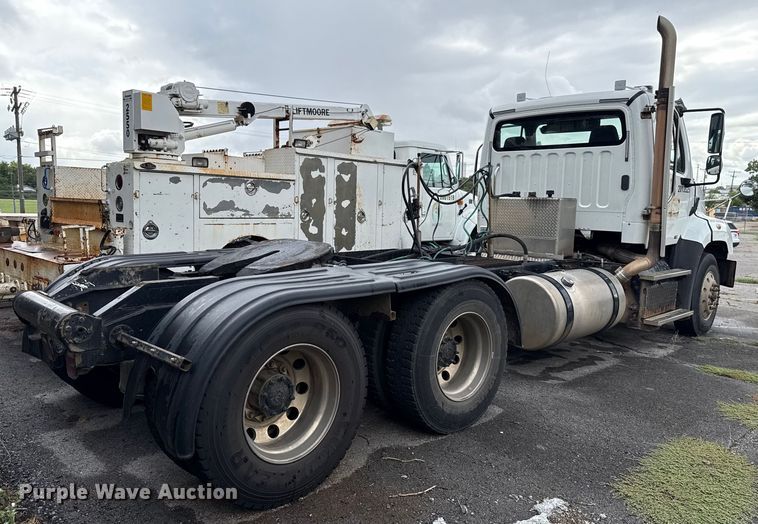 CAMIóN 2013 FREIGHTLINER