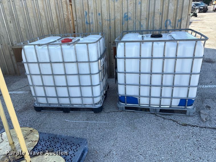 image for item EG8659 (2) 275 gallon totes
