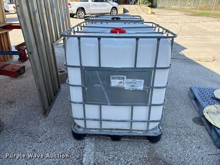 image for item EG8659 (2) 275 gallon totes