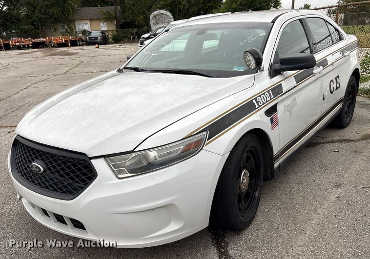 image for item EG8665 2013 Ford Taurus Police 