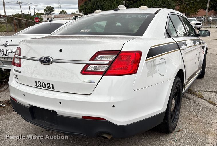 image for item EG8665 2013 Ford Taurus Police 